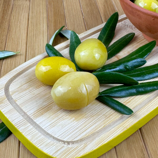 Domat Tipi Kırma Yeşil Zeytin